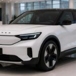 2026 Ford Explorer EV SUV eléctrico, innovación tecnológica, diseño moderno y autonomía sostenible destacada